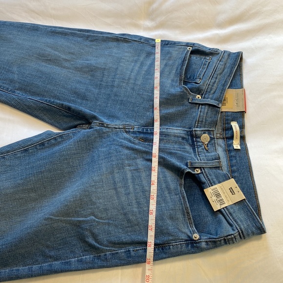 NWT Levi’s Classic Bootcut Jeans - Picture 11 of 15